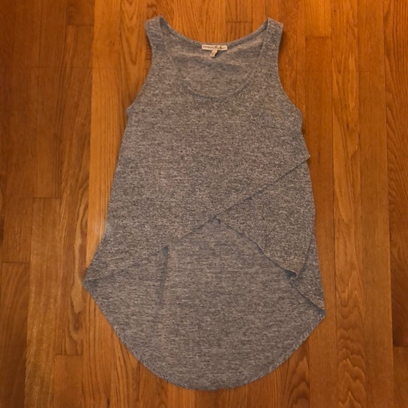 Express Tops - Cropped gray Express tank top